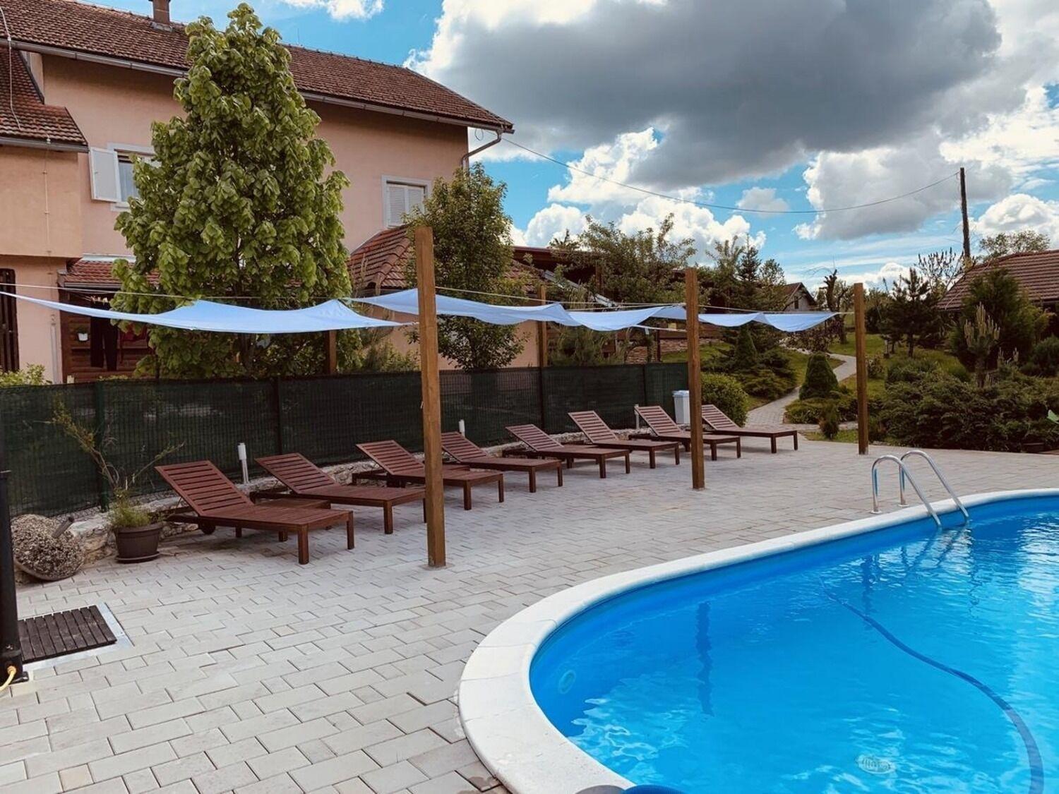 Apartments San - With Pool; Rakovica Ngoại thất bức ảnh