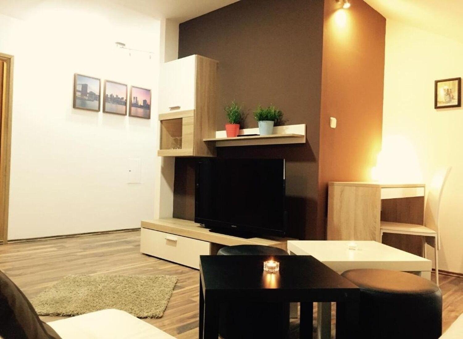Apartments San - With Pool; Rakovica Ngoại thất bức ảnh