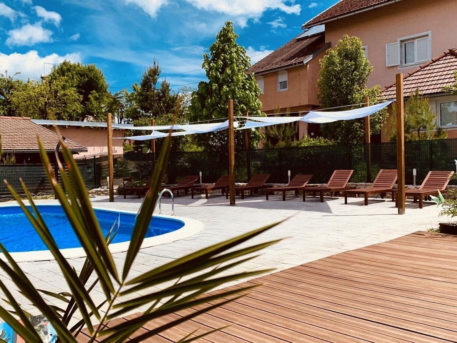 Apartments San - With Pool; Rakovica Ngoại thất bức ảnh